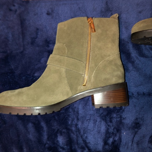 Michael Kors olive green suede booties - Picture 4 of 8